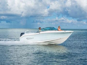 2024 Robalo R207