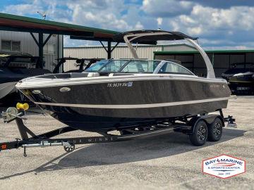 2013 Four Winns Horizon Series H230