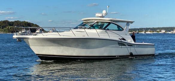 2004 Tiara Yachts 4200 Open