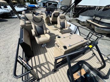 2024 Sylvan L Series L3 Party Fish