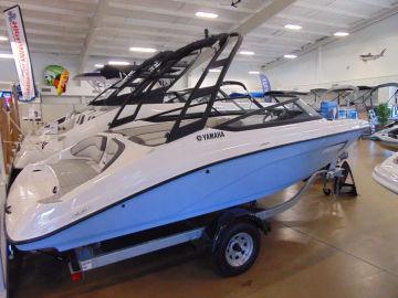 2025 Yamaha Boats AR190