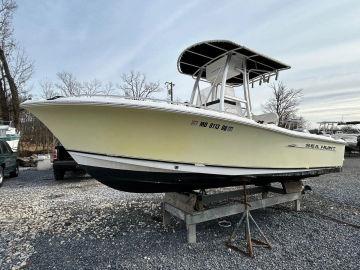 2007 Sea Hunt Triton 202