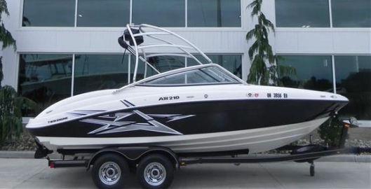 2011 Yamaha Boats AR210