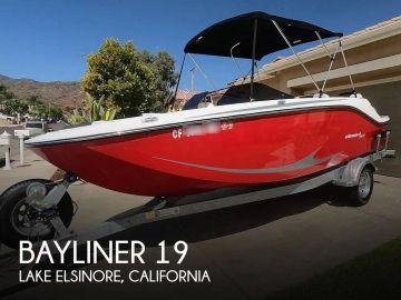 2023 Bayliner Element M19