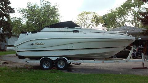 2002 Rinker Fiesta Vee 242