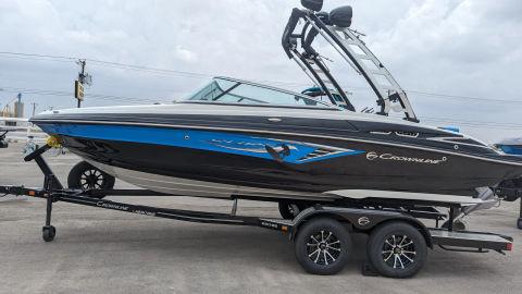 2023 CROWNLINE 220 SS SURF