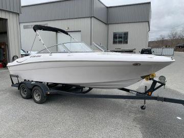 2007 Four Winns 220 Horizon