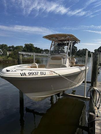 2014 Pioneer Boats Islander 197