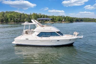 1999 Bayliner 4087 Aft Cabin Motoryacht