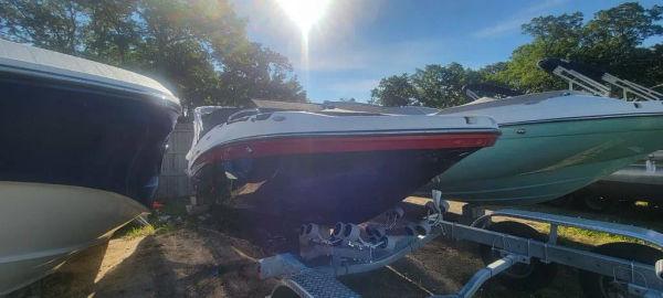 2024 Hurricane SunDeck 217 OB