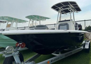 2023 NauticStar 227 BAY