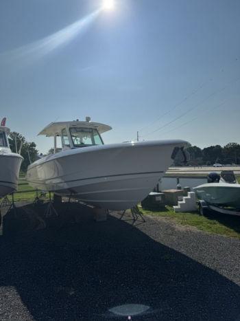 2024 Boston Whaler 360 Outrage