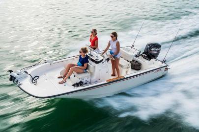 2025 Boston Whaler 170 Montauk