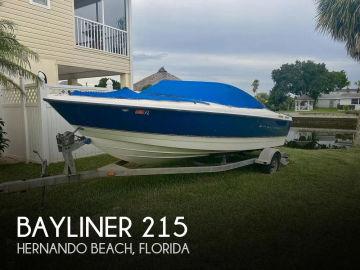 2005 Bayliner 215