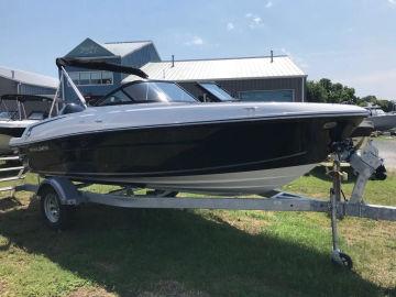 2024 Bayliner VR4 Bowrider - Outboard