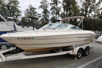 1995 Sea Ray 220