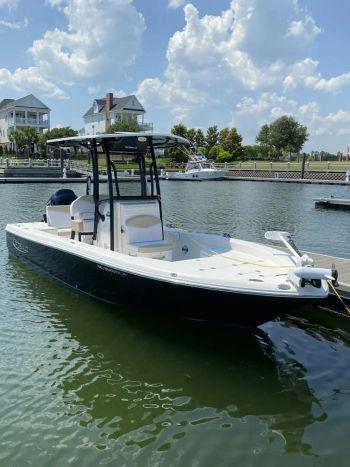 2019 Robalo 226 Cayman