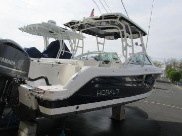 2018 ROBALO 247 DC