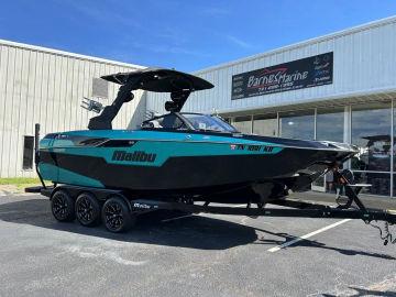 2020 Malibu Boats M240