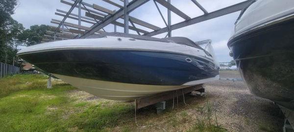 2024 Hurricane SunDeck 2400 OB