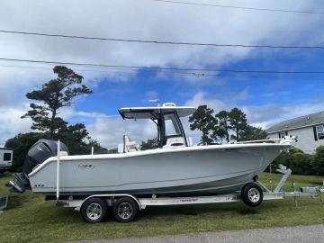 2023 Sea Hunt Gamefish 27 With Coffin