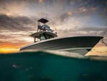 2024 Boston Whaler 360 Outrage