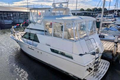 1990 Hatteras 40 Double Cabin