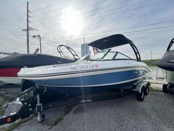 2021 Sea Ray SPX 210 Outboard