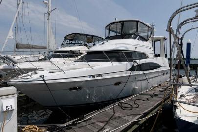 2003 Carver 444 Cockpit Motor Yacht