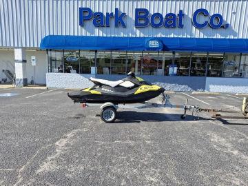 2014 Sea-Doo Spark 3up ROTAX 900 H.O. ACE iBR Convenience Package