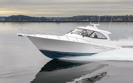 2015 Viking 52 Sport Coupe