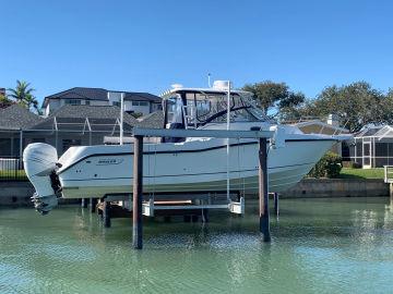 2004 Boston Whaler 305 Conquest