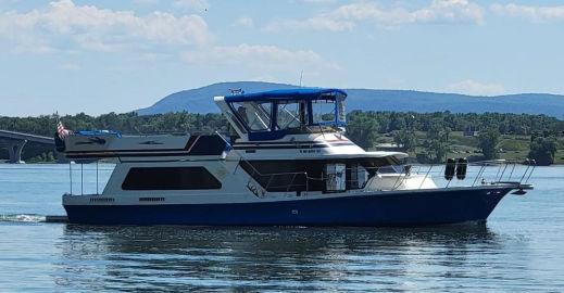 1986 Bluewater Yachts  Motor Yacht