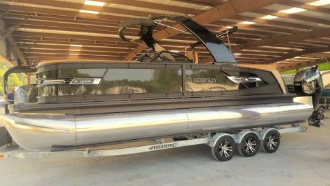 2025 Godfrey Pontoons AquaPatio 256 ULW Twin