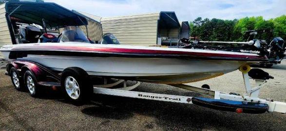 2004 Ranger Boats 520DVX