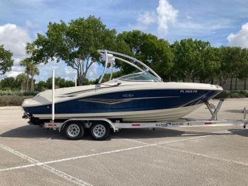 2010 Sea Ray 230 Select