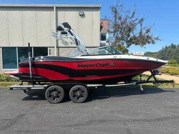 2017 MasterCraft XT20