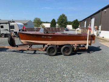 1947 Chris-Craft 17 Runabout Deluxe