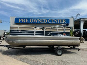 2019 SUNTRACKER PARTY BARGE 20 DLX