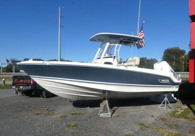 2025 Boston Whaler 230 Outrage