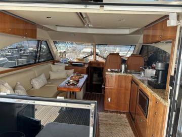 2008 Riviera 4700 Sport Yacht