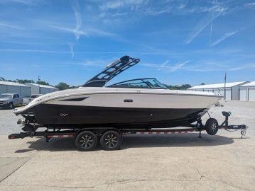 2024 Sea Ray SDX 270