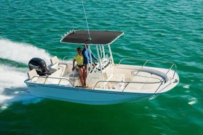 2025 Boston Whaler 190 Montauk