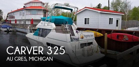 1995 Carver 325 Aft Cabin