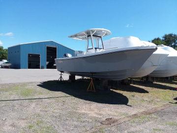 2024 Parker Offshore 2400 Center Console