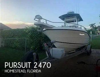 2001 Pursuit 2470