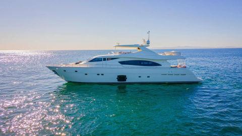 2006 Ferretti Yachts 88'