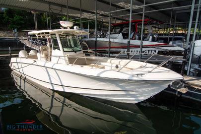 2019 Boston Whaler 330 Outrage