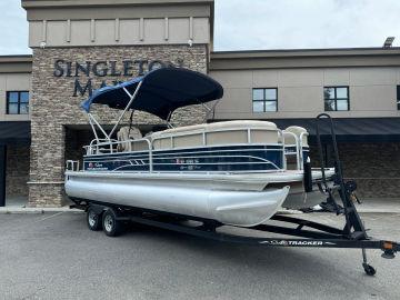 2021 TRACKER SPORTFISH 22 DLX