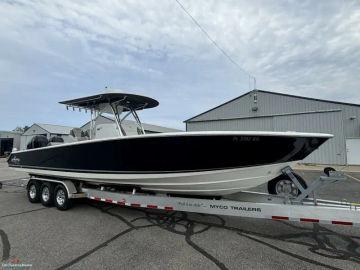 2016 Spectre 35 Center Console